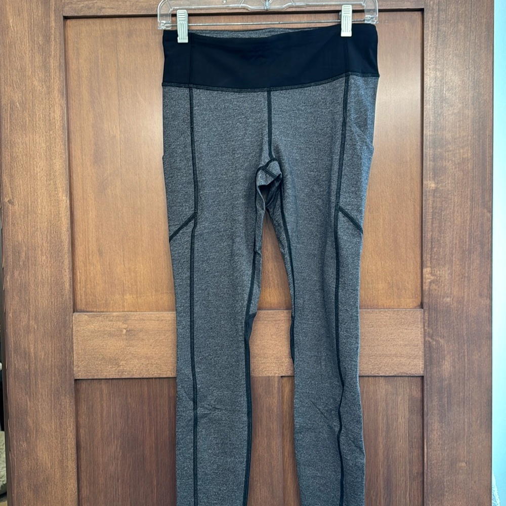Lululemon leggings size 6